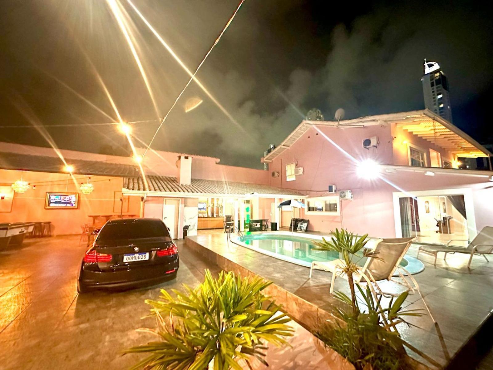 Casa / Pousada Penelope Acomodação com café da manhã Balneário Camboriú Exterior foto